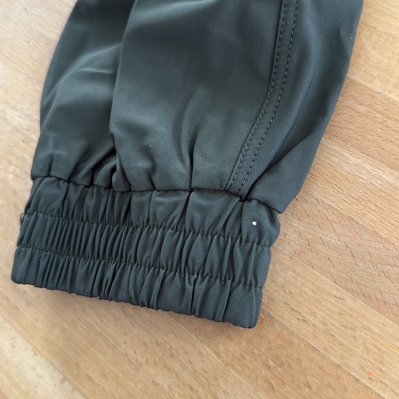 ADAY Pack It Up Pull On Technical Jogger Pants Green Casual Travel Women Size XS - Picture 12 of 13